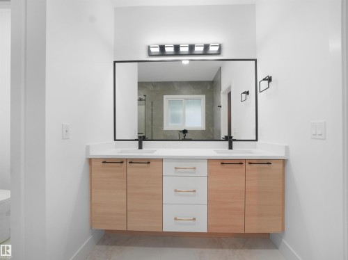 6811 171 Avenue, Edmonton, AB - Indoor