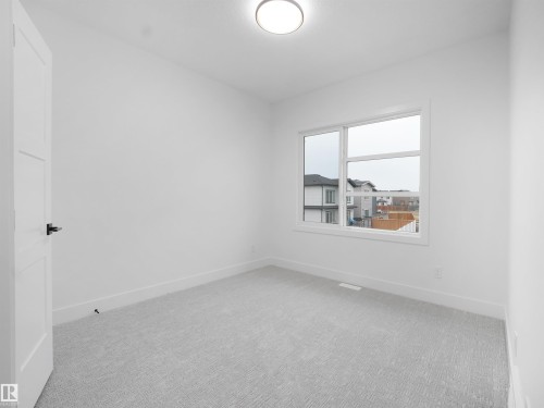 6811 171 Avenue, Edmonton, AB - Indoor Photo Showing Other Room