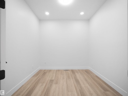 6907 169 Avenue, Edmonton, AB - Indoor Photo Showing Other Room