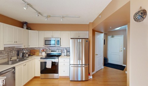 605 10649 Saskatchewan Drive, Edmonton, AB - Indoor Photo Showing Kitchen With Stainless Steel Kitchen With Double Sink
