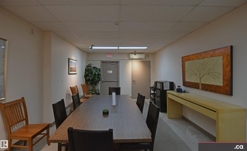 605 10649 Saskatchewan Drive, Edmonton, AB - Indoor Photo Showing Dining Room