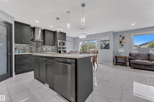 3212 29 Avenue, Edmonton, AB - Indoor Photo Showing Kitchen With Upgraded Kitchen