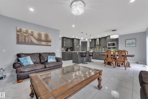 3212 29 Avenue, Edmonton, AB - Indoor Photo Showing Living Room