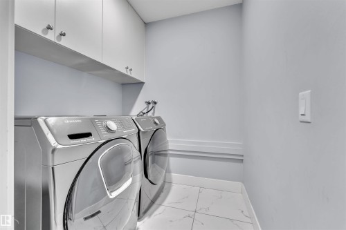 3212 29 Avenue, Edmonton, AB - Indoor Photo Showing Laundry Room