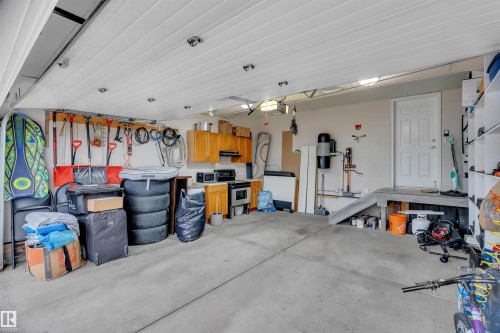 3212 29 Avenue, Edmonton, AB - Indoor Photo Showing Garage