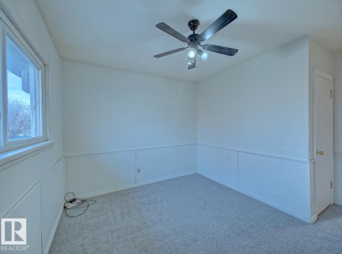 7912 82 Avenue, Edmonton, AB - Indoor Photo Showing Other Room