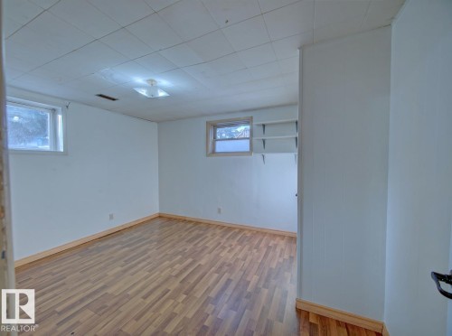7912 82 Avenue, Edmonton, AB - Indoor Photo Showing Other Room