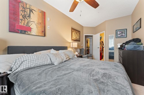 324 4304 139 Avenue Nw, Edmonton, AB - Indoor Photo Showing Bedroom