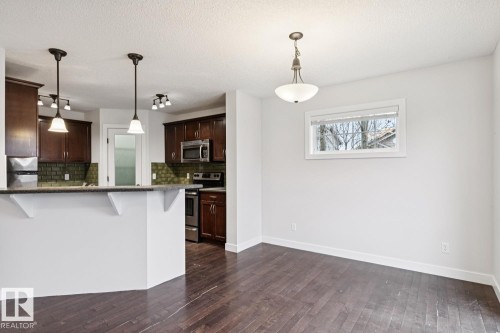 323 Avena Link, Leduc, AB - Indoor Photo Showing Kitchen