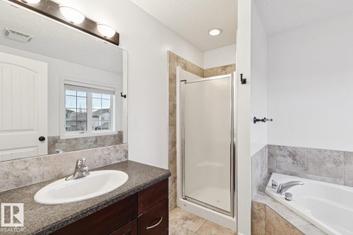 323 Avena Link, Leduc, AB - Indoor Photo Showing Bathroom