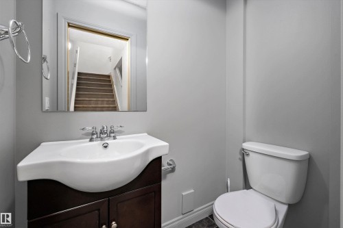 17 903 Rutherford Road, Edmonton, AB - Indoor Photo Showing Bathroom