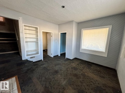 11251 86 Street, Edmonton, AB - Indoor Photo Showing Other Room