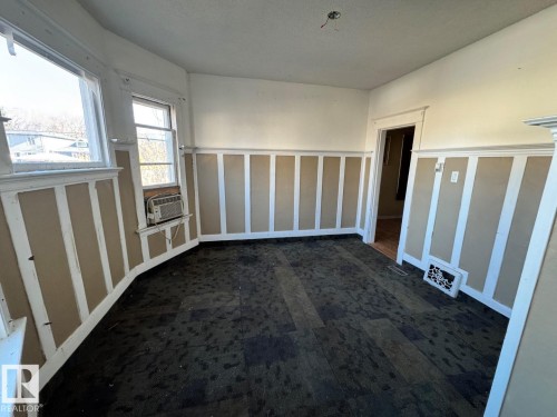 11251 86 Street, Edmonton, AB - Indoor Photo Showing Other Room