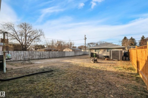 12218 83 Street, Edmonton, AB - Outdoor