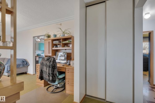12218 83 Street, Edmonton, AB - Indoor Photo Showing Office
