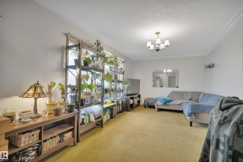 12218 83 Street, Edmonton, AB - Indoor