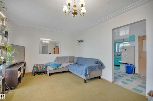 12218 83 Street, Edmonton, AB - Indoor Photo Showing Bedroom