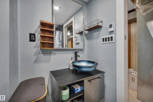 12218 83 Street, Edmonton, AB - Indoor