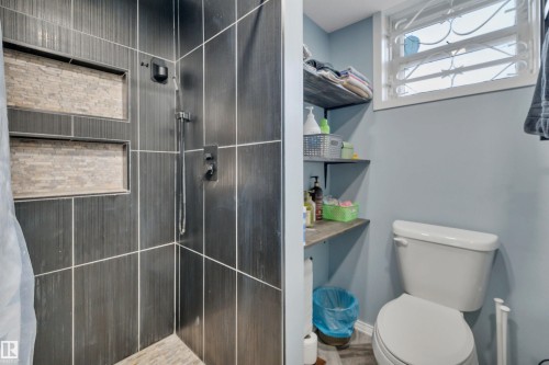 12218 83 Street, Edmonton, AB - Indoor Photo Showing Bathroom