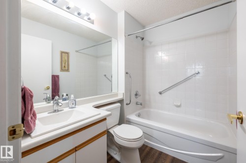 5973 189 Street, Edmonton, AB - Indoor Photo Showing Bathroom