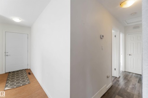 7516 136 Avenue, Edmonton, AB - Indoor Photo Showing Other Room