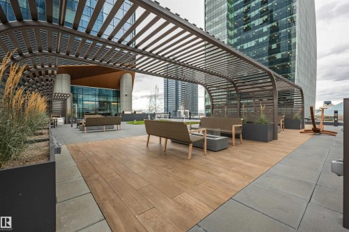 3208 10360 102 Street, Edmonton, AB - Outdoor