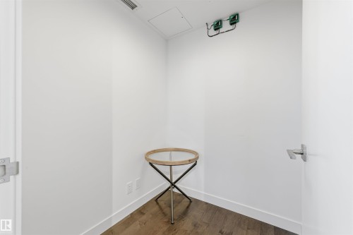 3208 10360 102 Street, Edmonton, AB - Indoor Photo Showing Other Room