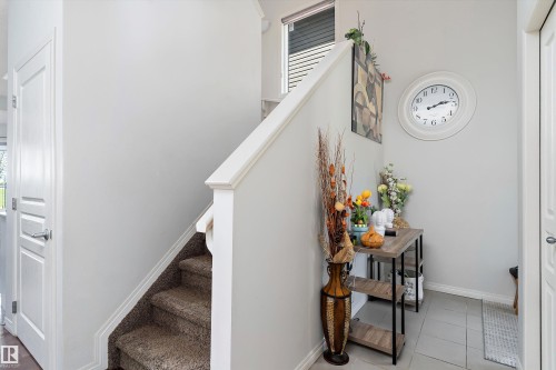 6934 19A Avenue, Edmonton, AB - Indoor Photo Showing Other Room