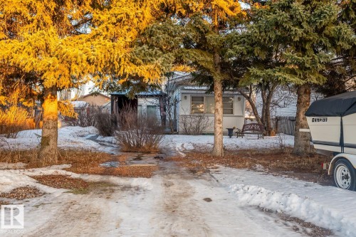 5321 57 Street, Cold Lake, AB - Outdoor