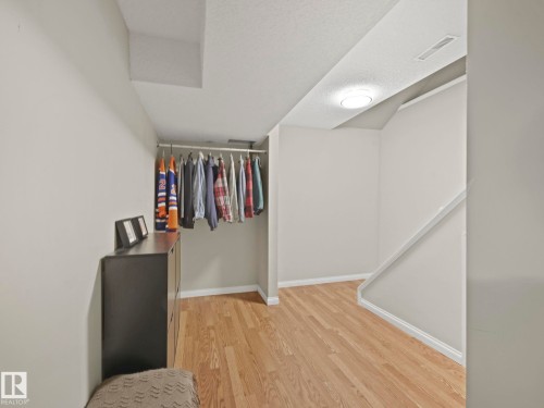 10540 55 Avenue, Edmonton, AB - Indoor