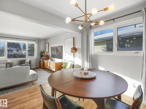 10540 55 Avenue, Edmonton, AB - Indoor