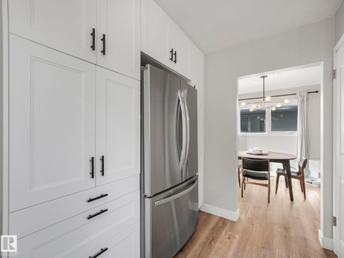 10540 55 Avenue, Edmonton, AB - Indoor