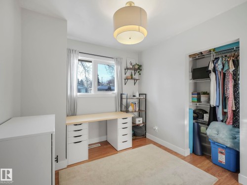 10540 55 Avenue, Edmonton, AB - Indoor Photo Showing Office