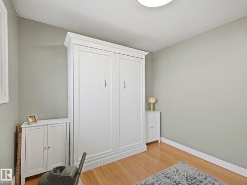 10540 55 Avenue, Edmonton, AB - Indoor