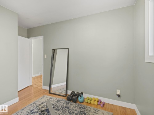 10540 55 Avenue, Edmonton, AB - Indoor