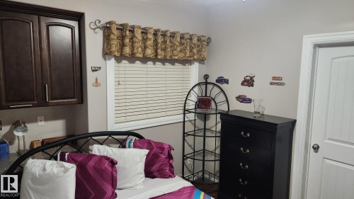 1715 69 Street, Edmonton, AB - Indoor Photo Showing Bedroom
