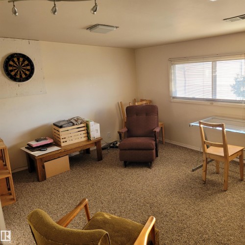 11212 134 Avenue, Edmonton, AB - Indoor