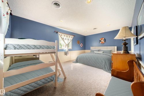 103 Argentia Beach, Rural Wetaskiwin County, AB - Indoor Photo Showing Bedroom
