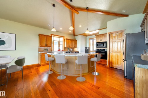 103 Argentia Beach, Rural Wetaskiwin County, AB - Indoor