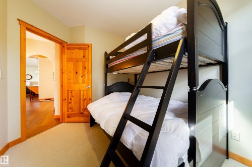 103 Argentia Beach, Rural Wetaskiwin County, AB - Indoor Photo Showing Bedroom