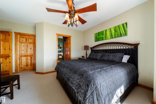 103 Argentia Beach, Rural Wetaskiwin County, AB - Indoor Photo Showing Bedroom