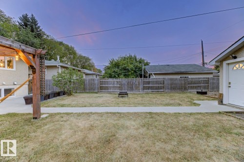 10636 79 Street Nw, Edmonton, AB - Outdoor