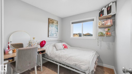 27 Tonewood Boulevard, Spruce Grove, AB - Indoor Photo Showing Bedroom