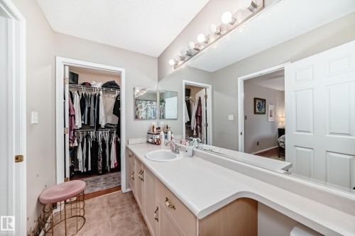 121 Bulyea Road, Edmonton, AB - Indoor Photo Showing Bathroom