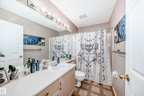 121 Bulyea Road, Edmonton, AB - Indoor Photo Showing Bathroom