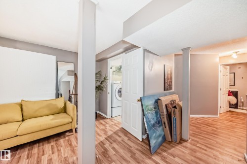 121 Bulyea Road, Edmonton, AB - Indoor Photo Showing Other Room