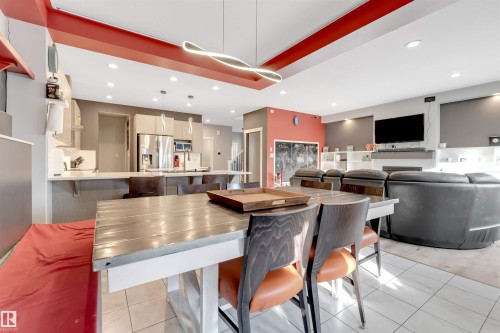 811 35 Avenue, Edmonton, AB - Indoor Photo Showing Dining Room