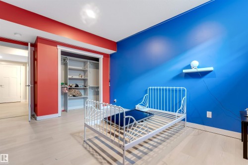 811 35 Avenue, Edmonton, AB - Indoor