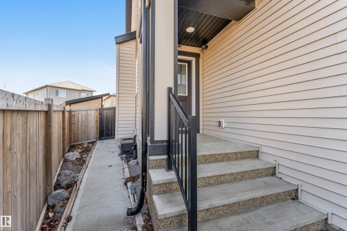 811 35 Avenue, Edmonton, AB - Outdoor With Exterior