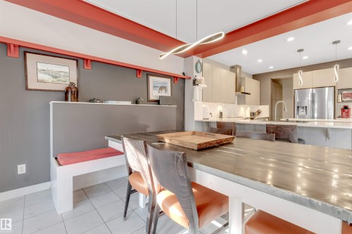 811 35 Avenue, Edmonton, AB - Indoor